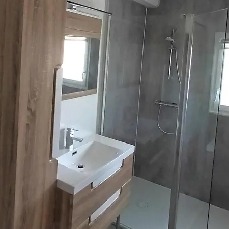 La Rochelle * Ангулен-сюр-Мер